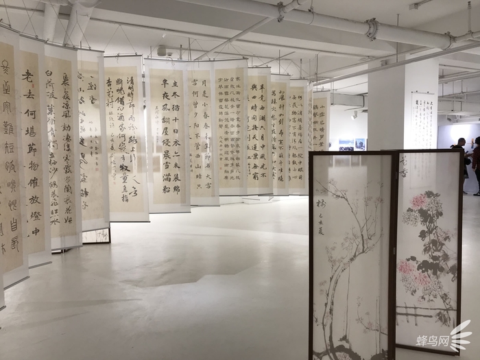 光影交織拾年夢，記憶常新一芯間——觀北京市第八十中學(xué)藝·視域社團(tuán)十年展有感